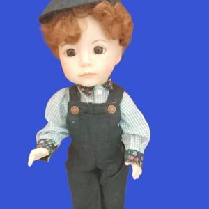 Tarkos doll Co. AUSTIN, 1996 STRAWBERRY FESTIVAL "Reaching for the Gold"  16"